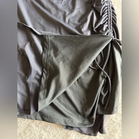 Princess Polly Asymmetrical Strapless Dress - Picture 6 of 11